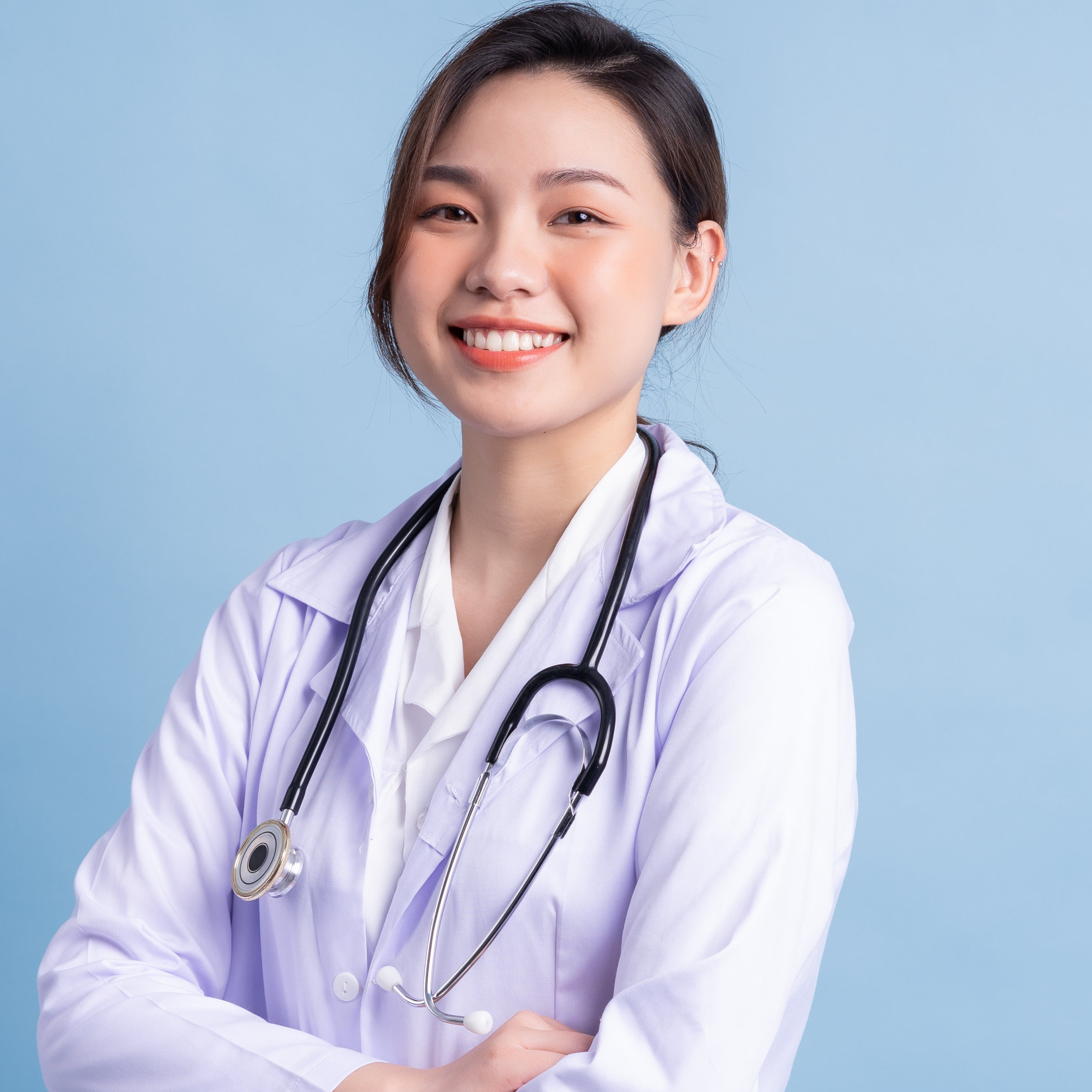 files/vecteezy_young-asian-female-doctor-standing-on-blue-background_6781334_4216b4ef-cc34-477c-abc4-b0a17b59c23a.png